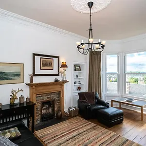  Apartment Pass The Keys Quiet 2beds Flat With High Ceilings And Great Views