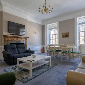  Apartment Luxury Apartment/flat Centre